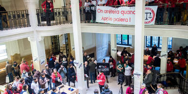Apple fordert Hausverbot für "Attac"