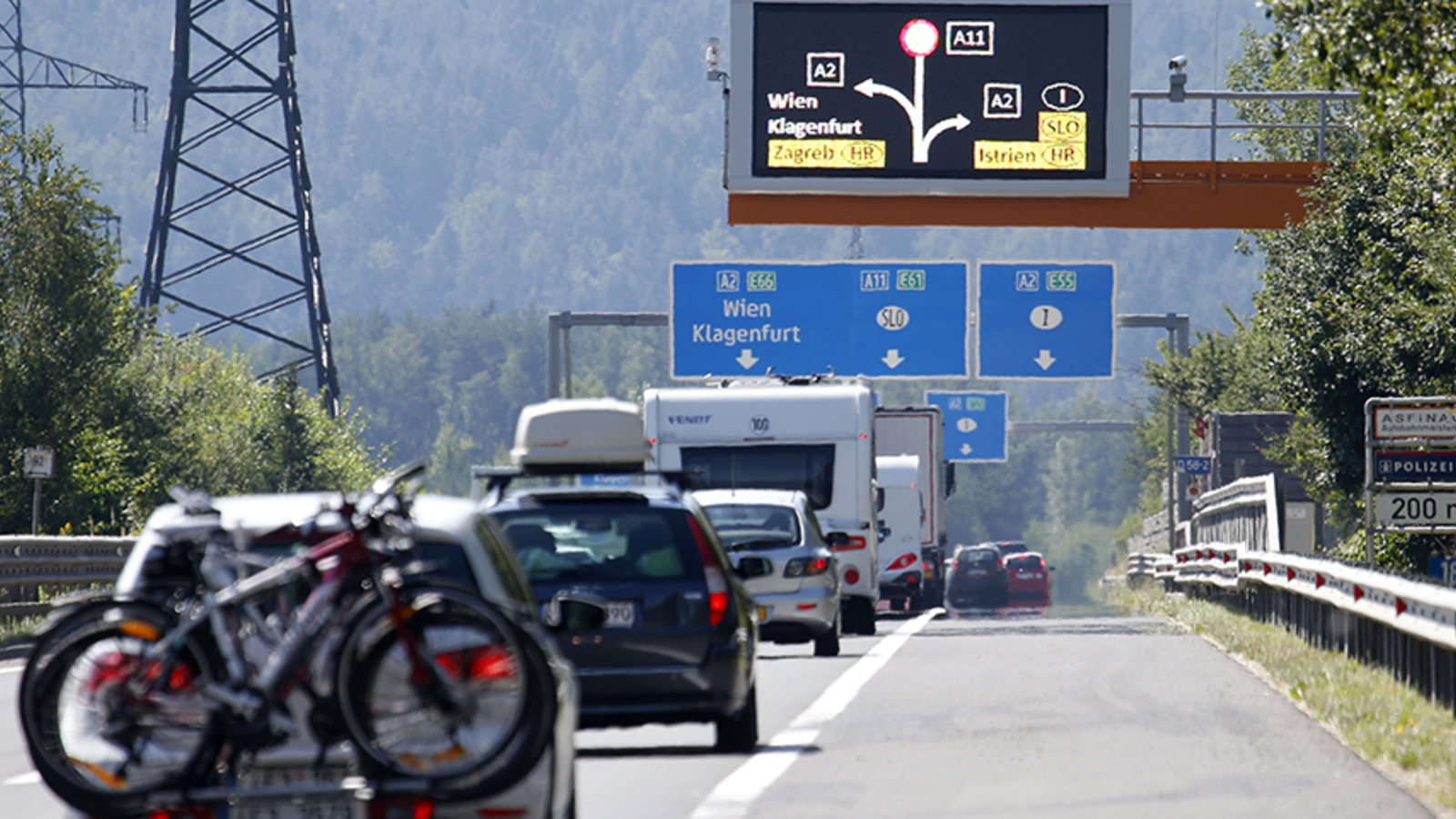 Stau Karawankentunnel Live
