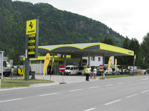 Autofahrer tankten um nur 60 Cent pro Liter!