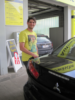 Autofahrer tankten um nur 60 Cent pro Liter!
