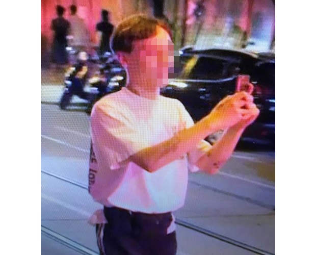 Frauen nach Böllerwurf in Wien blind und taub