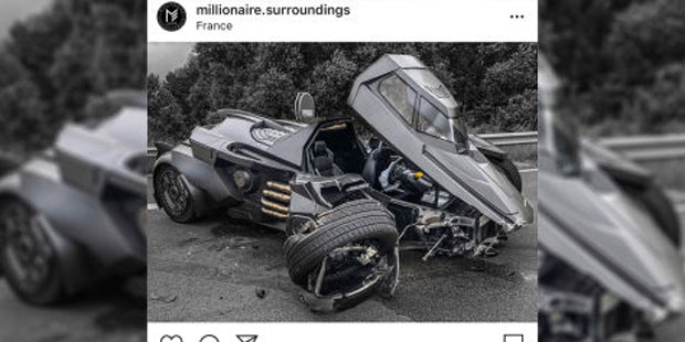 YouTuber schrottet sündteures Batmobil