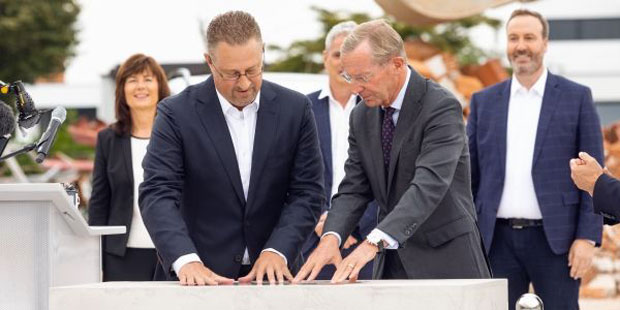 BMW baut neuen