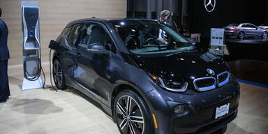 BMW will heuer 140.000 E-Autos verkaufen
