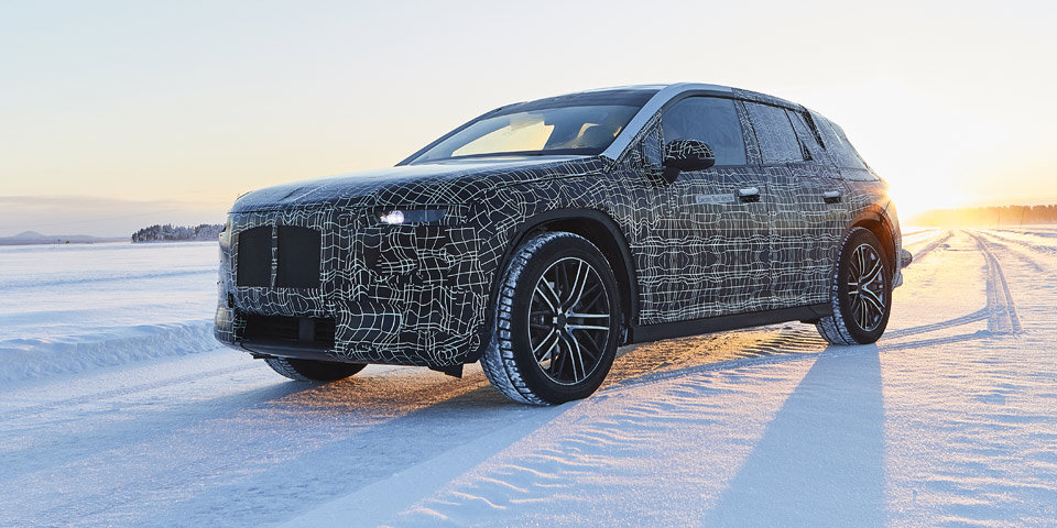 BMWs Elektro-Flaggschiff im Wintertest