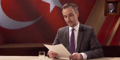 Böhmermann macht sich über Strafverfolgung lustig