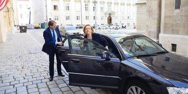 Regierung fährt Taxi um 230.000 Euro