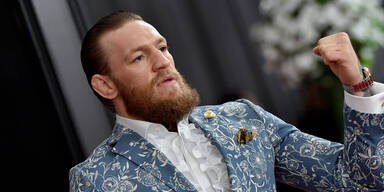 Conor McGregor zeigte Frau in Bar seinen Penis - Festnahme! - oe24.at