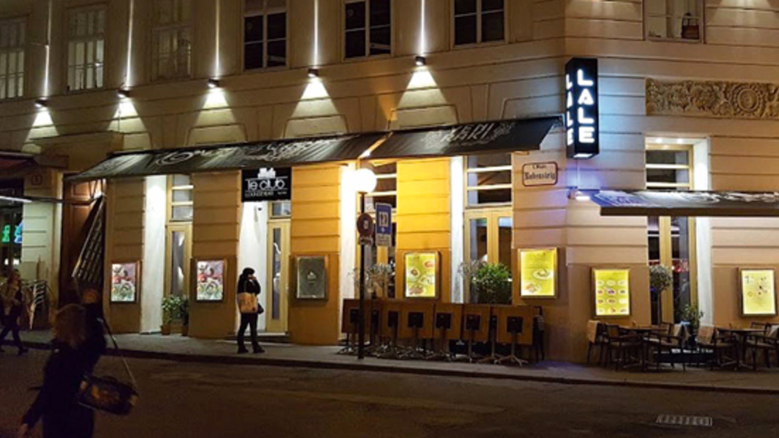 25 ClubBesucher attackierten Polizei