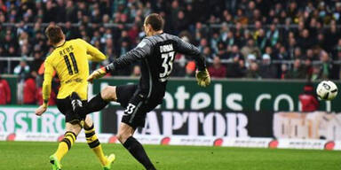 Werder-Tormann schockt mit Brutalo-Tritt