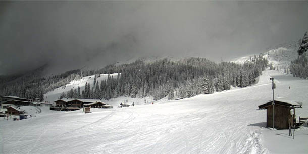 Schneemassen fordern einen Toten