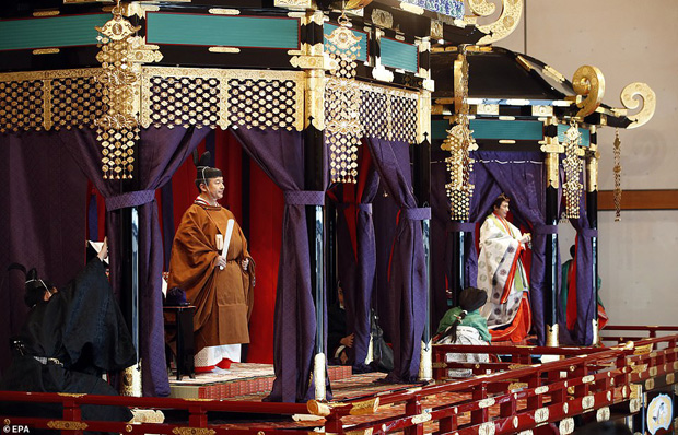 27 Könige und auch VdB bei Japans neuem Kaiser