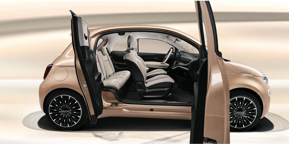 Fiat 500e: 3+1-Türer und Basismodelle starten
