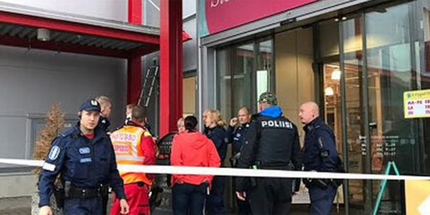 Ein Toter und 10 Verletzte in Finnland