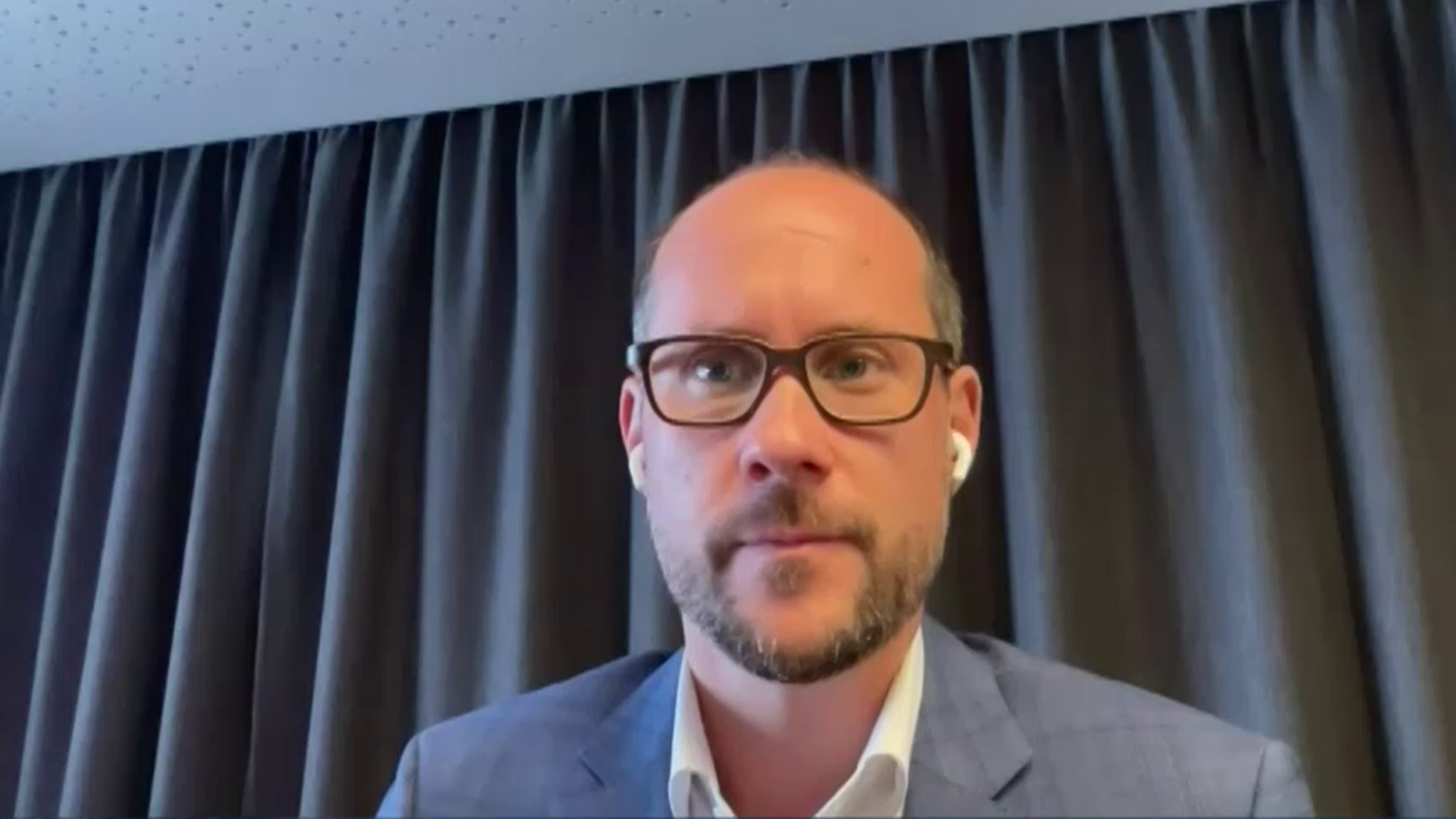 Mario Gerber zur Kritik an der Sperrstunde - oe24.at