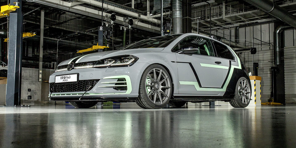 VW zeigt zwei scharfe Golf-Modelle
