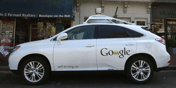 Google sucht Partner für selbstfahrendes Auto