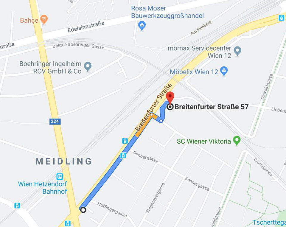 Schwerer Verkehrsunfall in Wien-Meidling. Bub von LKW mitgeschleift.