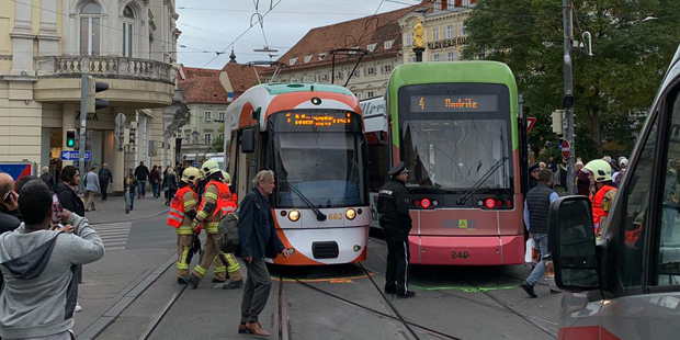 Straßenbahn-Crash in Graz: 15 Verletzte