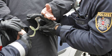 Handtaschenraub: Pärchen festgenommen