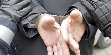 Vier Festnahmen wegen Suchtmittelhandels
