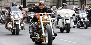 Start für die Vienna Harley Days 2012