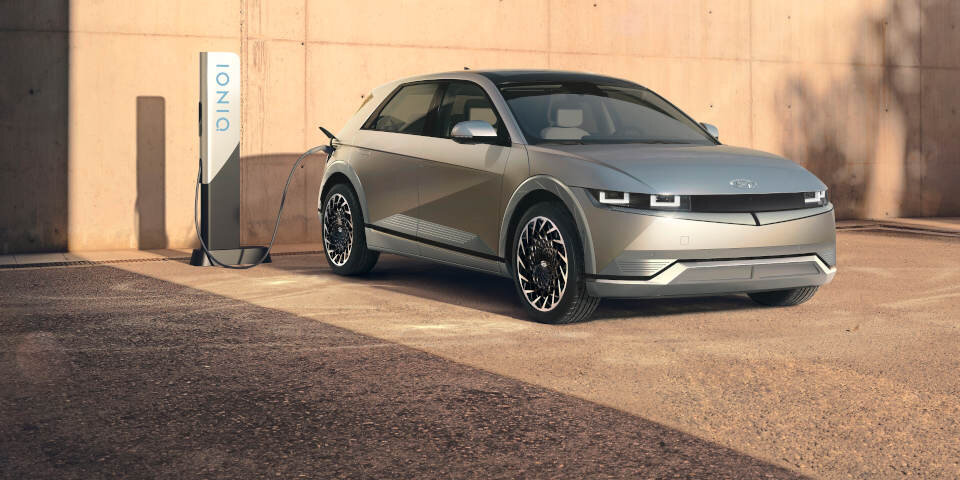 Kia greift mit neuem Elektro-Crossover EV6 an