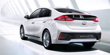Hyundai Ioniq greift den Toyota Prius an