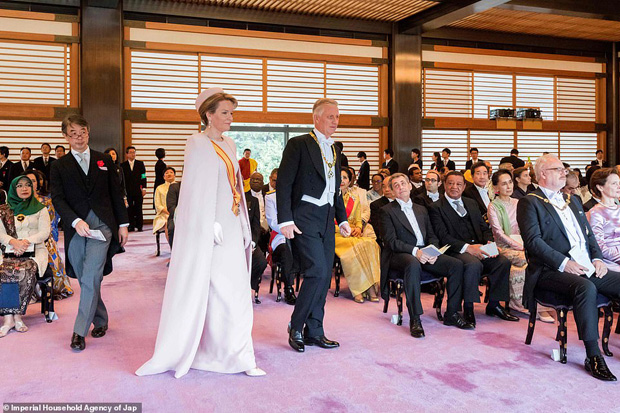 27 Könige und auch VdB bei Japans neuem Kaiser
