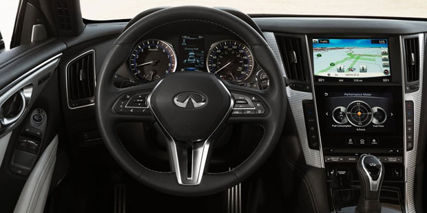 Infiniti Q60 greift BMW 4er an