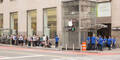 iPhone X: Fans warten vor Fake-Apple-Store