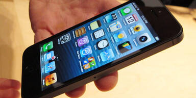 Apple soll an billigerem iPhone arbeiten