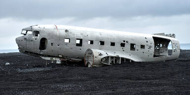 Schock-Fund bei altem Flugzeug-Wrack