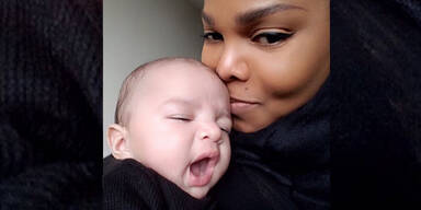 Janet Jackson zeigt erstmals ihr Baby