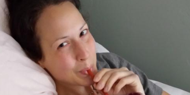 Frau stirbt, weil sie Baby retten wollte