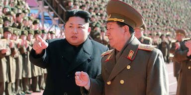 Kim Jong-un Hwang Pyong-so