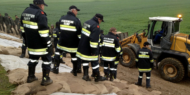 30.000 Helfer im Dauereinsatz