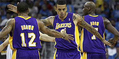 Lakers, Mavericks eine Runde weiter