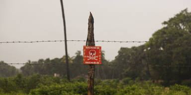 Hochwasser spülte Landminen frei