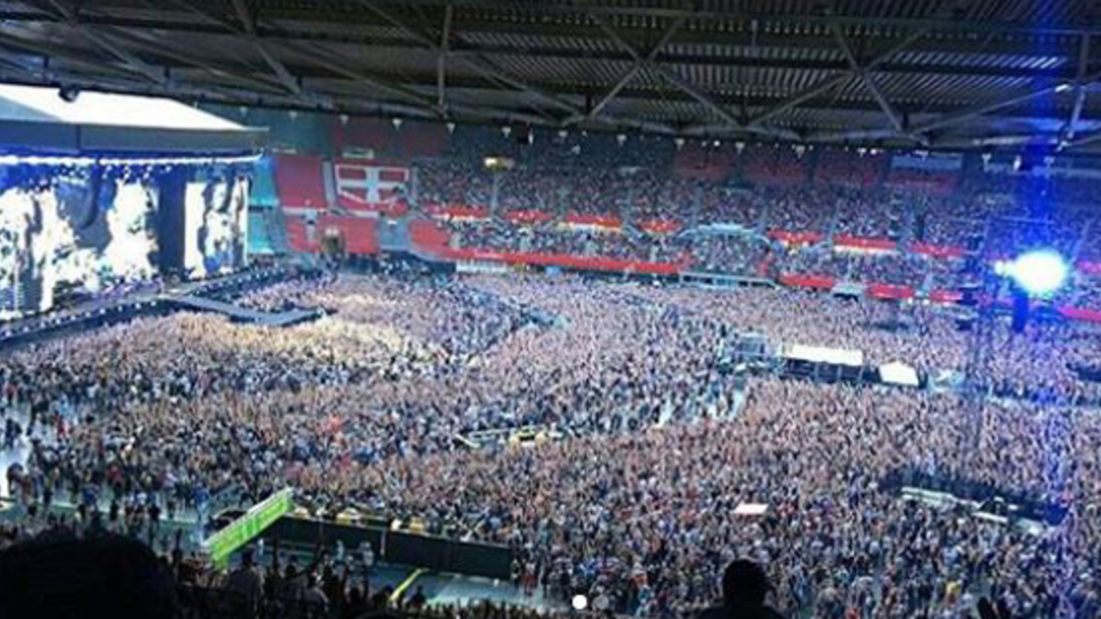 Bon Jovi im HappelStadion 55.000 Fans feiern ihn!