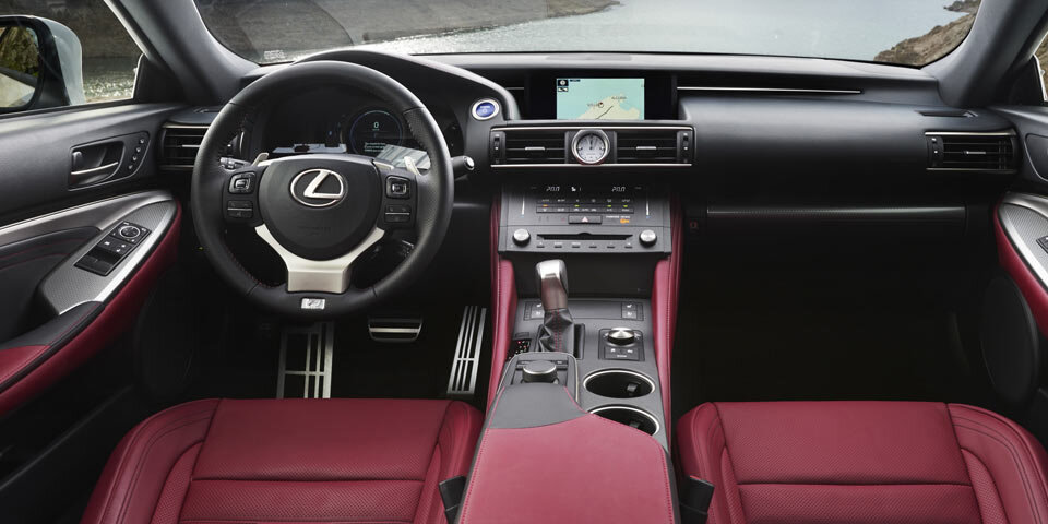 Lexus-Coupé RC 300h im Test