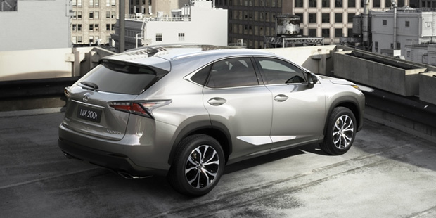 So fährt der Lexus NX ohne Hybrid-Antrieb