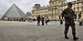 Louvre evakuiert! Soldat feuert Schüsse ab