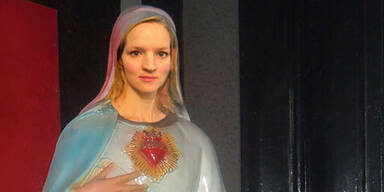 Modeschau: Gyula Fodor -  Madonna Now