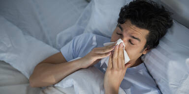 Die „Männer-Grippe“ gibt es wirklich