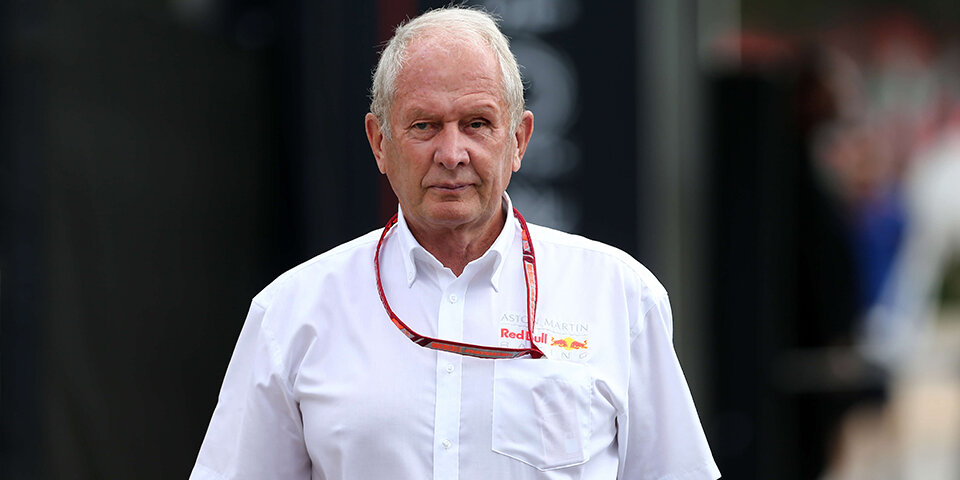 Lewis jagt in der Wüste den Pole-100er
