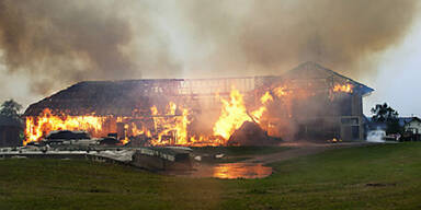 Brand auf Bauernhof in Feldkirchen bei Mattighofen