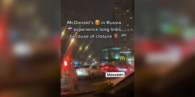 Video zeigt Mega-Schlange vor McDonald's in Russland