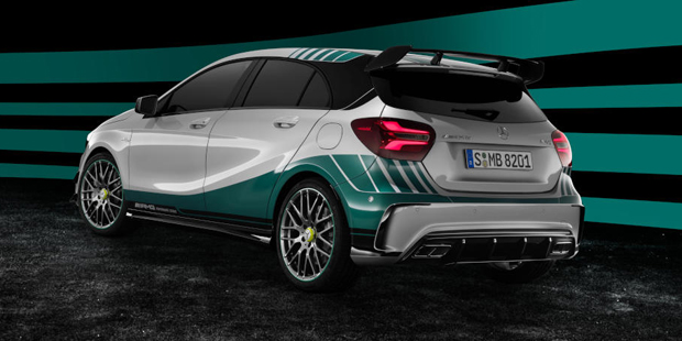 Mercedes A 45 AMG im Formel-1-Look
