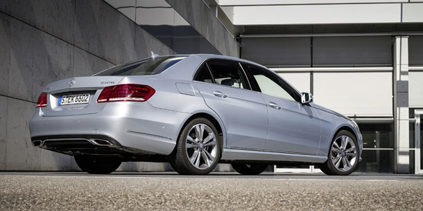 Mercedes bringt zwei sparsame E-Klassen